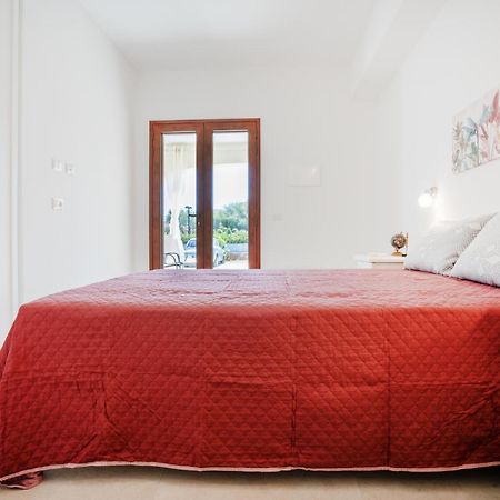 Ambra Holiday Rooms - Rooms & Beach San Teodoro  Esterno foto