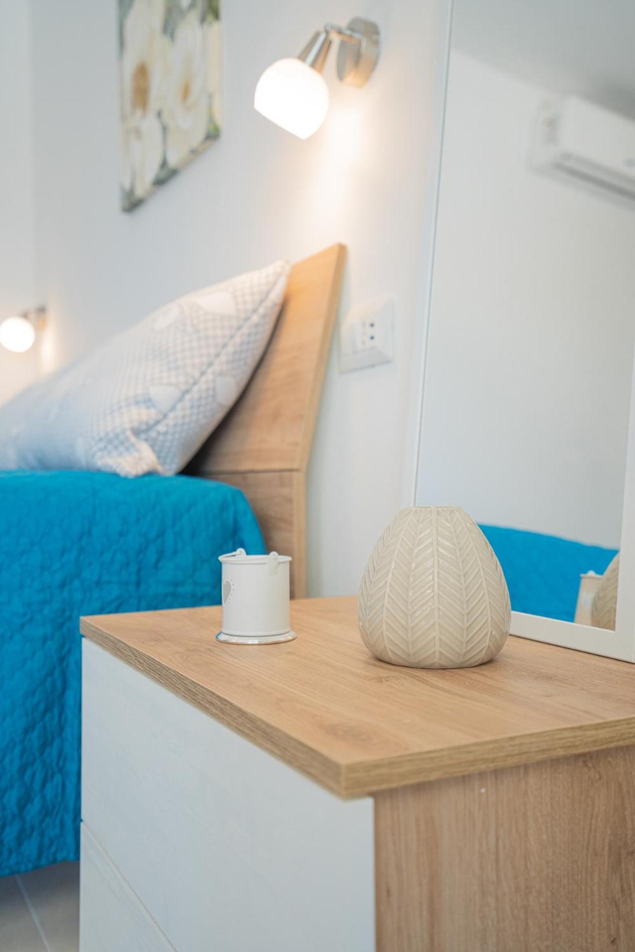 Ambra Holiday Rooms - Rooms & Beach San Teodoro  Esterno foto