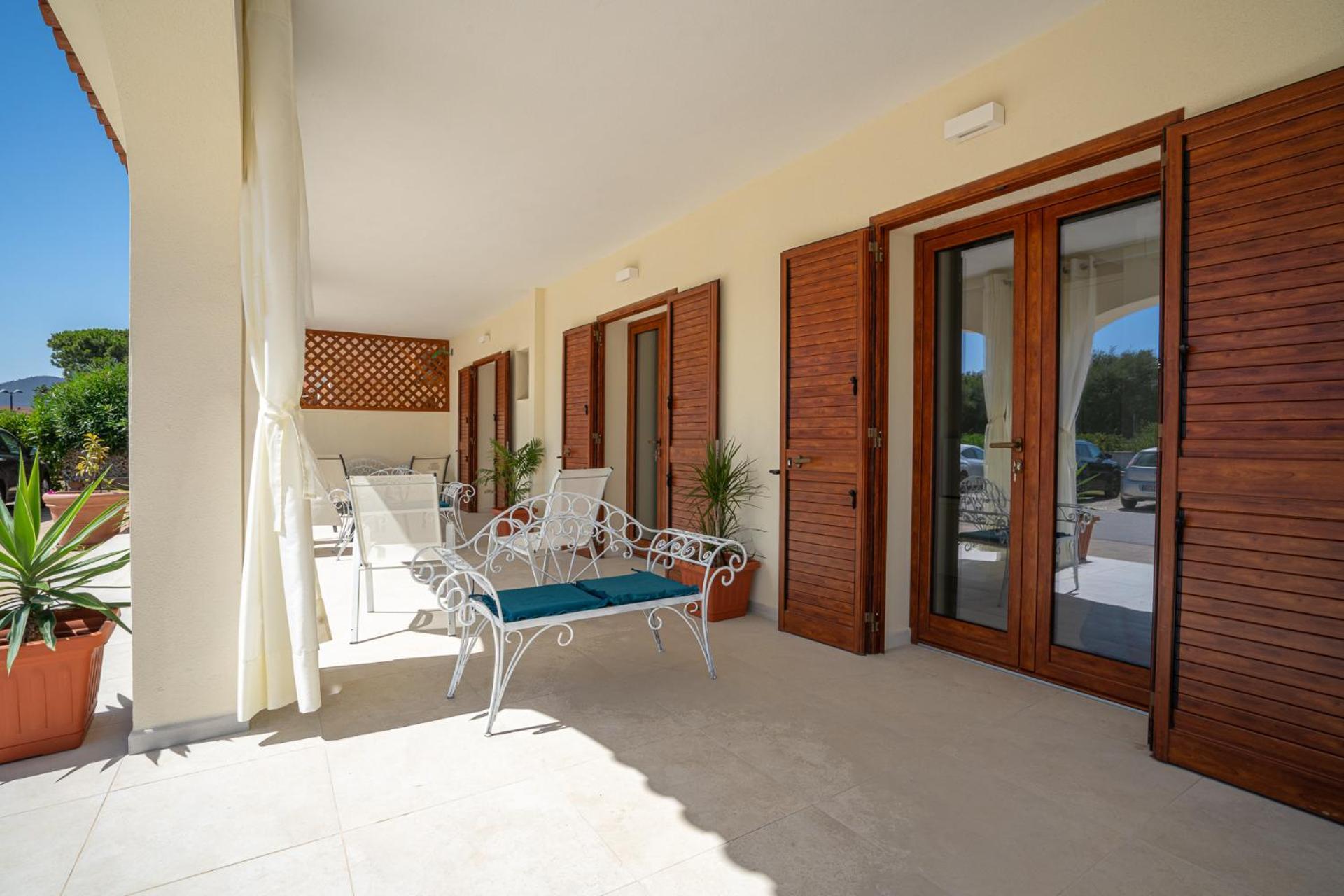 Ambra Holiday Rooms - Rooms & Beach San Teodoro  Esterno foto